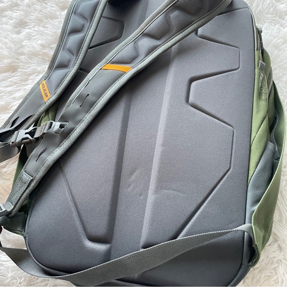 Pelican MPB25 Mobil Protect 25L Laptop Backpack - Picture 8 of 16